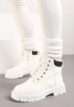 Białe Traperki na Tłoczonej Podeszwie Ocieplane Futrem Toriga