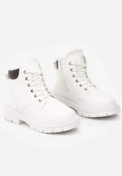 Białe Traperki na Tłoczonej Podeszwie Ocieplane Futrem Toriga