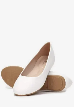 Białe Wsuwane Balerinki z Okrągłym Noskiem Mialani