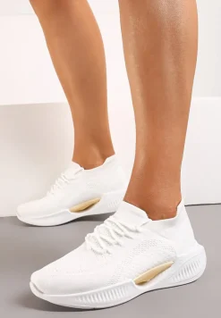 Białe Wsuwane Buty Sportowe z Elastyczną Cholewką i Ozdobną Podeszwą Instonia
