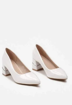 Białe Wsuwane Czółenka z Lakierowanej Ekoskóry na Słupku z Aplikacją Aalavira