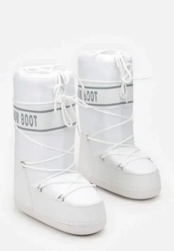 Białe Wsuwane Śniegowce na Platformie z Długą Cholewką Hearna