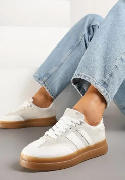 Biało-Beżowe Sneakersy Tenisówki Ozdobione Paskami Falaviela