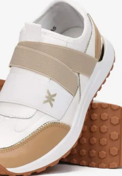 Biało-Beżowe Wsuwane Sneakersy z Metalicznymi Wstawkami i Elastycznym Paskiem Fanir