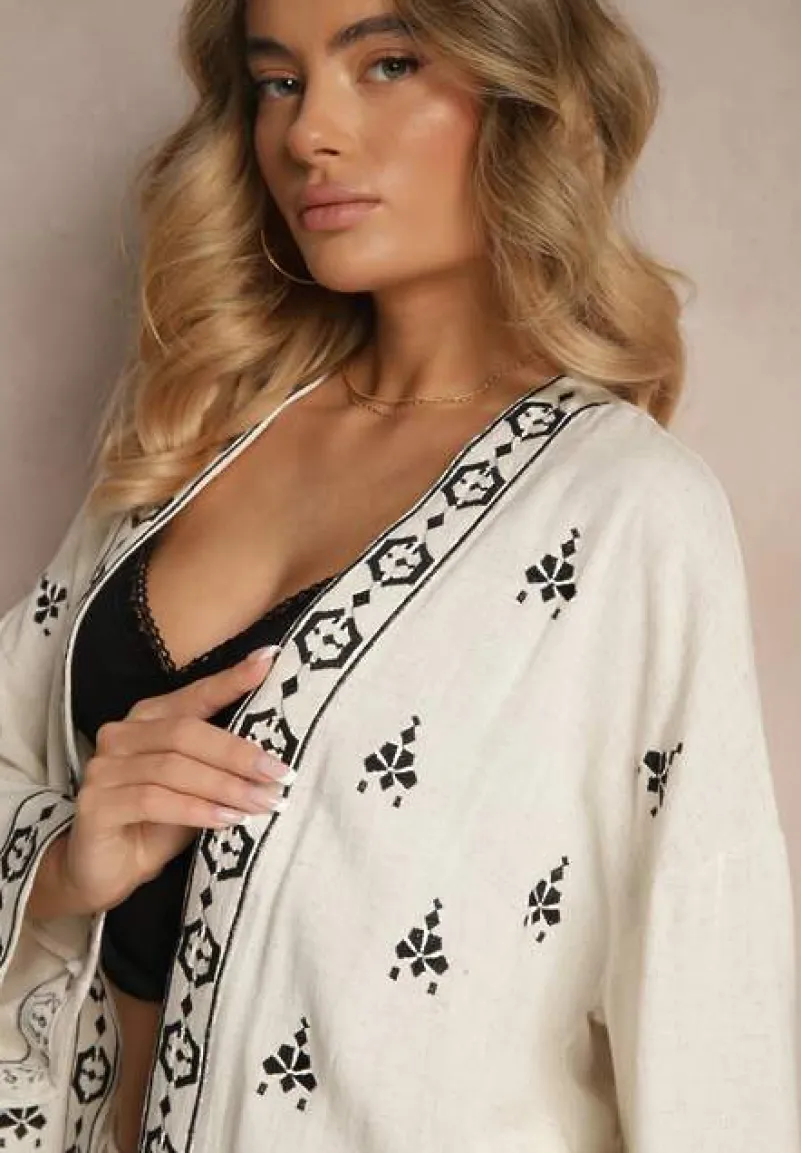 Biało-Czarna Bluzka Typu Narzutka z Lnem Wiskozą i Haftem Caliven