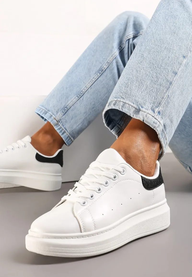 Biało-Czarne Sneakersy na Niskiej Platformie w Klasycznym Stylu Lucid Dream