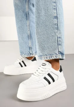 Biało-Czarne Sneakersy na Platformie Ozdobione Paskami i Perforacją Fonadel