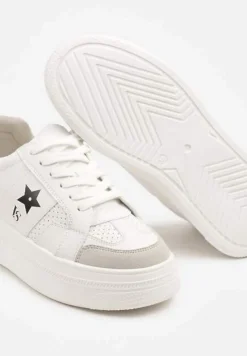 Biało-Czarne Sneakersy Vices na Platformie z Gwiazdką Fenarra