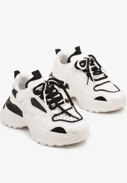 Biało-Czarne Sneakersy w Streetwearowym Stylu na Tłoczonej Podeszwie Nelasea