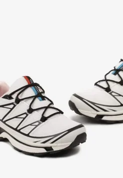 Biało-Czarne Sneakersy z Ozdobnymi Wstawkami i Ściąganą Gumką Aineri