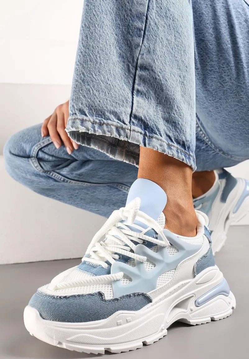 Biało-Niebieskie Sneakersy Ozdobnie Sznurowane z Wycięciami na Grubej Podeszwie Selvia