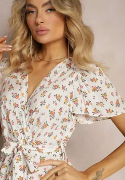 Biało-Różowa Sukienka z Wiskozy z Dekoltem w Serek z Gumką w Pasie i Materiałowym Paskiem Ganeslla