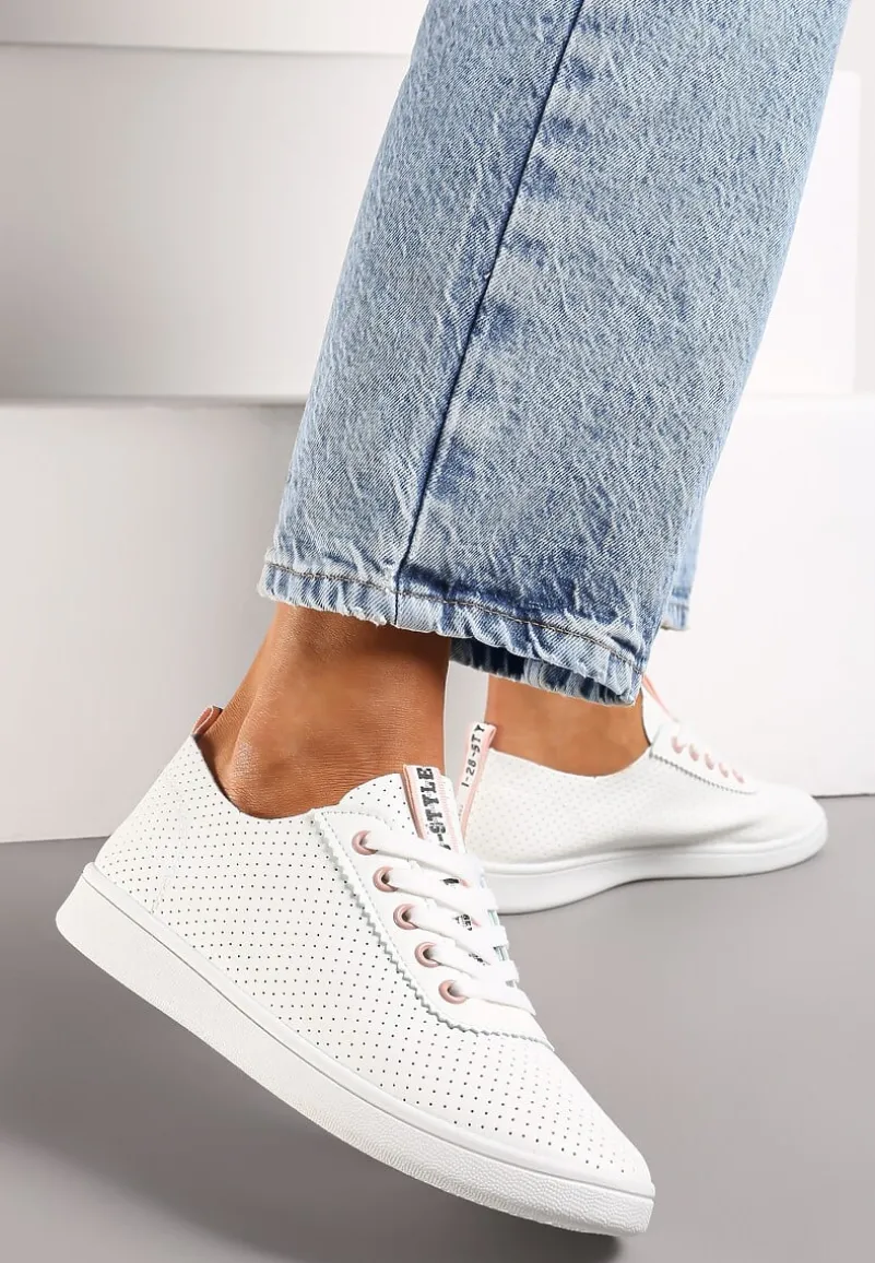 Biało-Różowe Tenisówki Ozdobione Taśmą z Napisem na Języku i Pięcie Cholewka z Perforacją Aelita