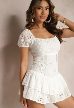 Biały Bawełniany Kombinezon Koronkowy z Krótkim Rękawem Wykończony Falbankami Casdaria