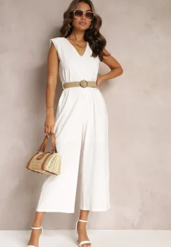 Biały Długi Kombinezon z Trójkątnym Dekoltem i Ozdobnym Paskiem z Klamrą Malkah