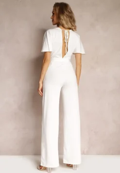 Biały Długi Kombinezon z Wiązaniem i Głębokim Kopertowym Dekoltem Sumya