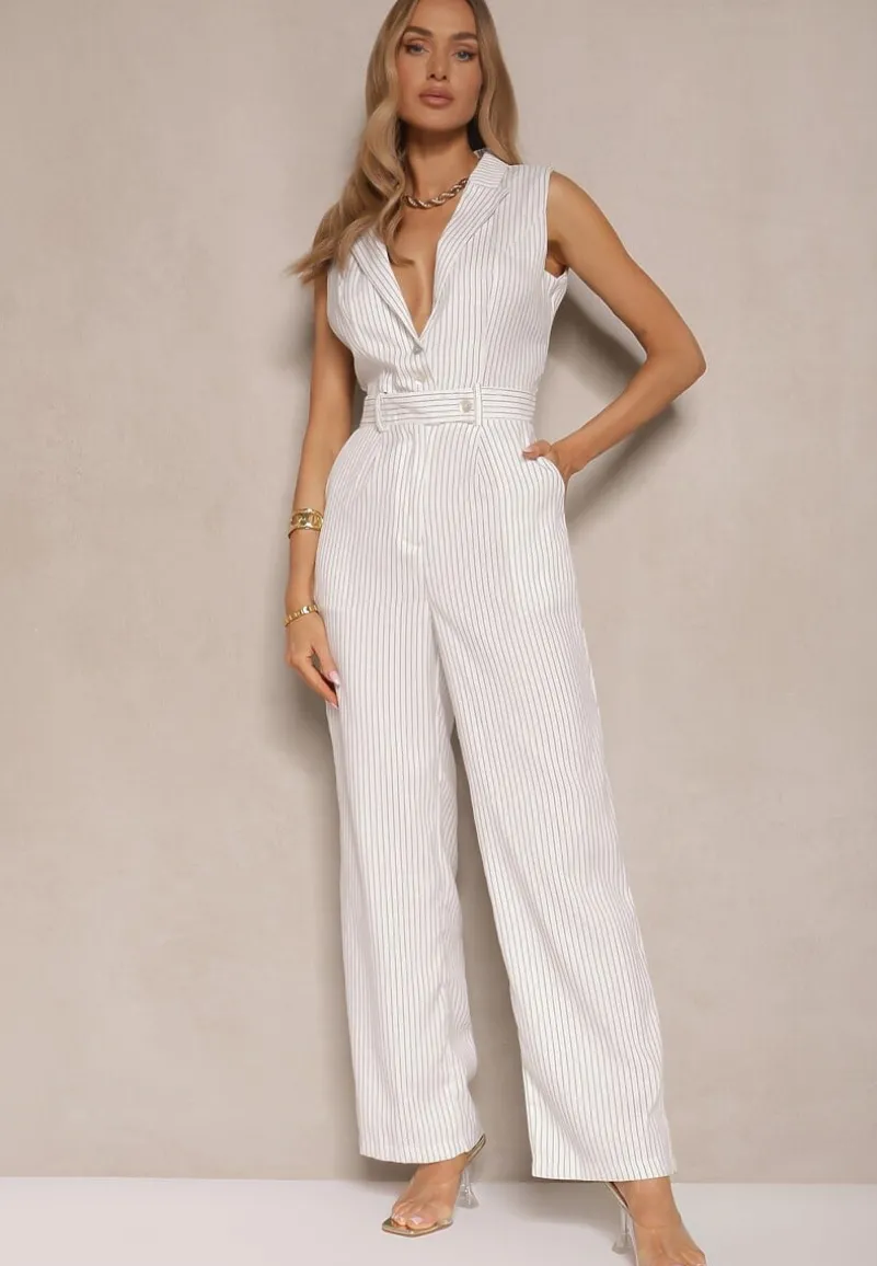 Biały Elegancki Kombinezon Garniturowy w Delikatne Prążki Sarilva