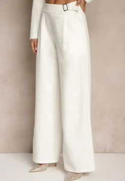 Biały Garnitur Spodnie i Marynarka z Usztywnionymi Ramionami Sonavienna