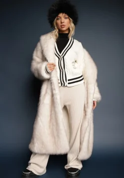 Biały Kardigan z Bawełną Cyrkoniami Paskami i Perełkami Liathea