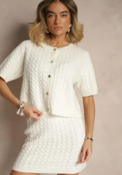 Biały Kardigan z Wełną i Ozdobnymi Guzikami i Tłoczeniem Halanira