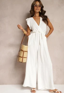 Biały Koktajlowy Kombinezon Wiązany Paskiem Wykończony Falbankami przy Ramionach Vimaseni