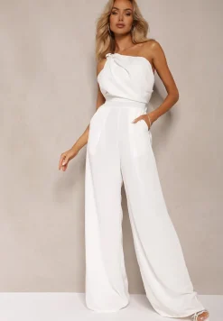 Biały Kombinezon z Asymetrycznym Dekoltem i Kieszeniami Benae