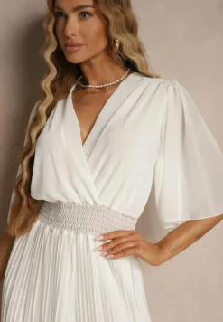 Biały Kombinezon z Kopertowym Dekoltem i Gumką w Pasie Zdobiony Plisami Amadle