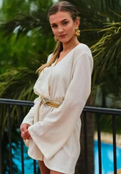 Biały Kombinezon z Kopertowym Dekoltem i Gumką w Pasie Acalio