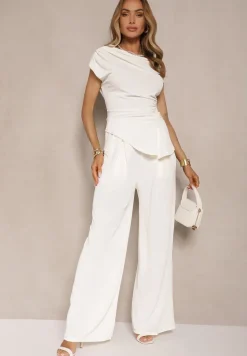 Biały Komplet Spodnie o Szerokim Kroju i Asymetryczna Bluzka z Marszczeniem Nitara