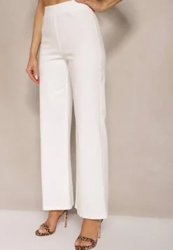 Biały Komplet Top Bandeau Zdobiony Guzikami i Spodnie o Szerokim Kroju Palarienna