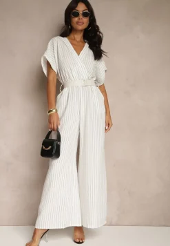 Biały Kopertowy Kombinezon z Nietoperzowymi Rękawami i Paskiem Tollamira