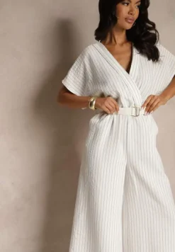 Biały Kopertowy Kombinezon z Nietoperzowymi Rękawami i Paskiem Tollamira