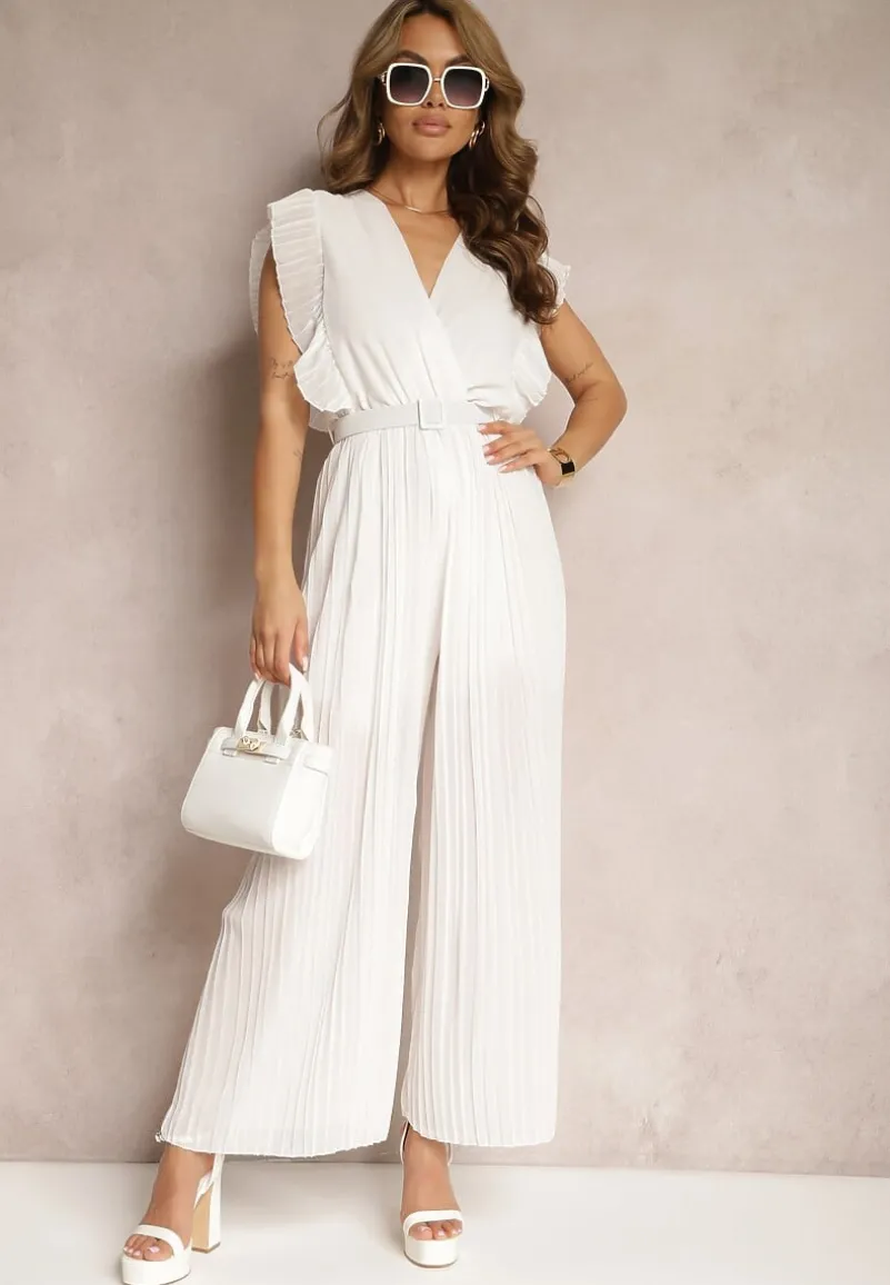Biały Plisowany Kombinezon z Falbankami i Szerokimi Nogawkami Jarina