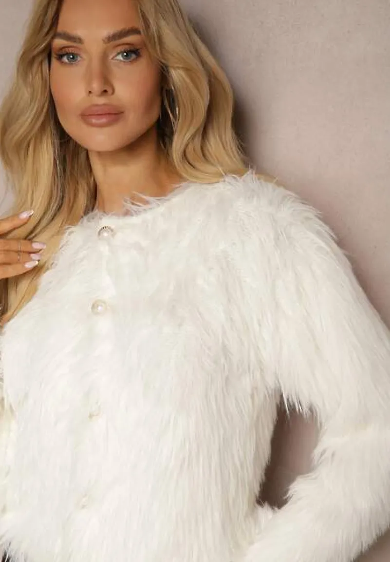 Biały Puchaty Kardigan Futrzany z Ozdobnymi Guziczkami Nelilla