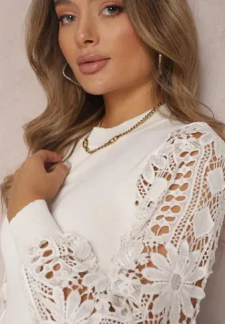 Biały Sweter z Bufiastym i Koronkowym Rękawem Haidione