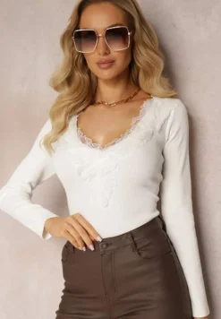 Biały Sweter z Koronkowym Dekoltem i Długimi Rękawami Zanithy