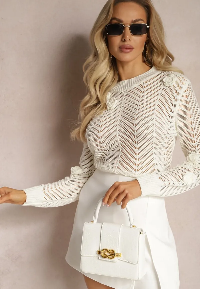 Biały Sweter z Naszytymi Kwiatami i Ażurowym Motywem Lindarsia