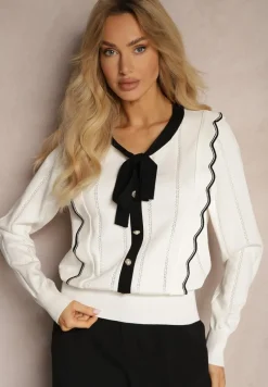 Biały Sweter z Wiskozą z Ozdobnymi Guzikami i Kokardą w Stylu Retro Miaraine
