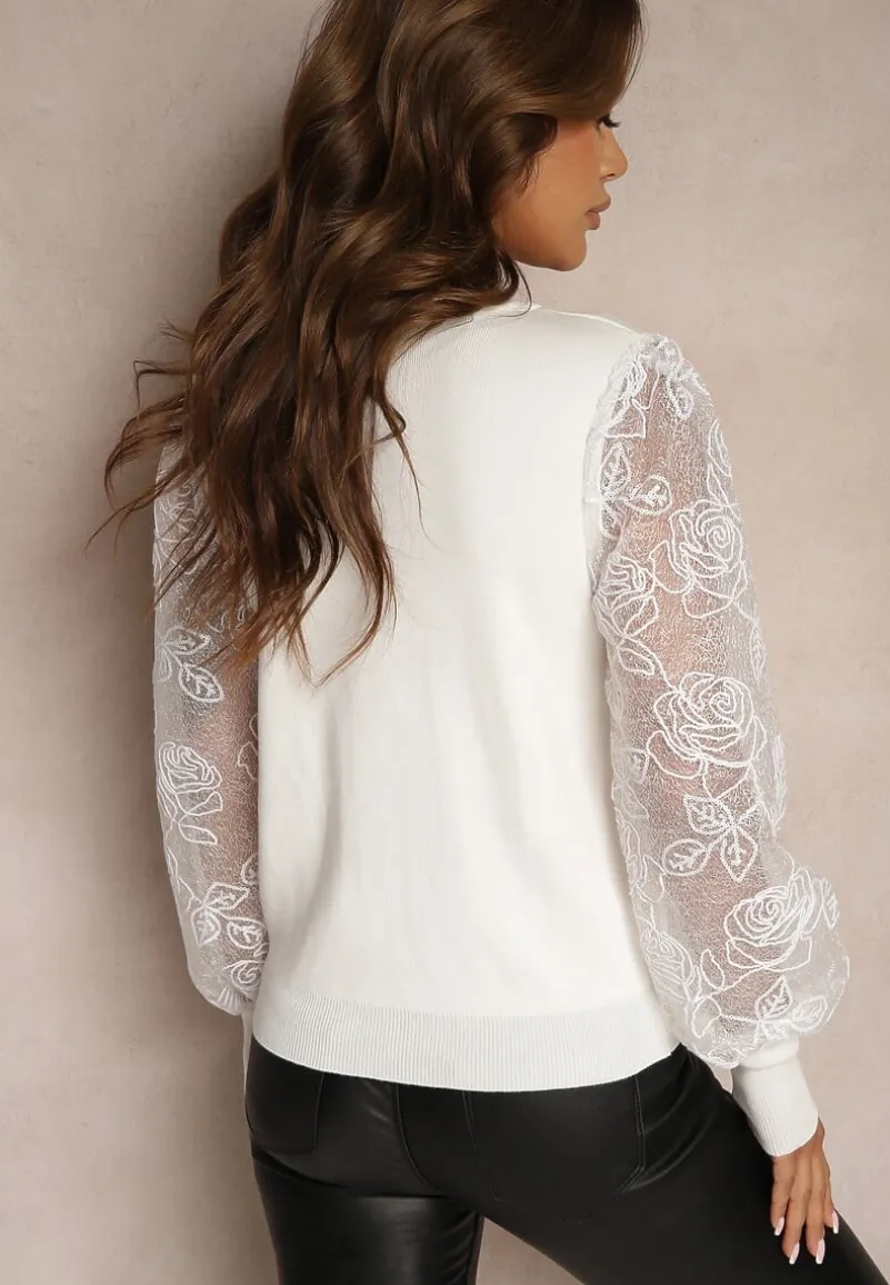 Biały Sweter ze Wstawkami z Koronki i Kokardką ze Złotą Aplikacją Arfia