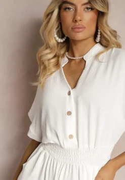 Biały Taliowany Kombinezon z Wiskozy Zapinany na Guziki Frisea