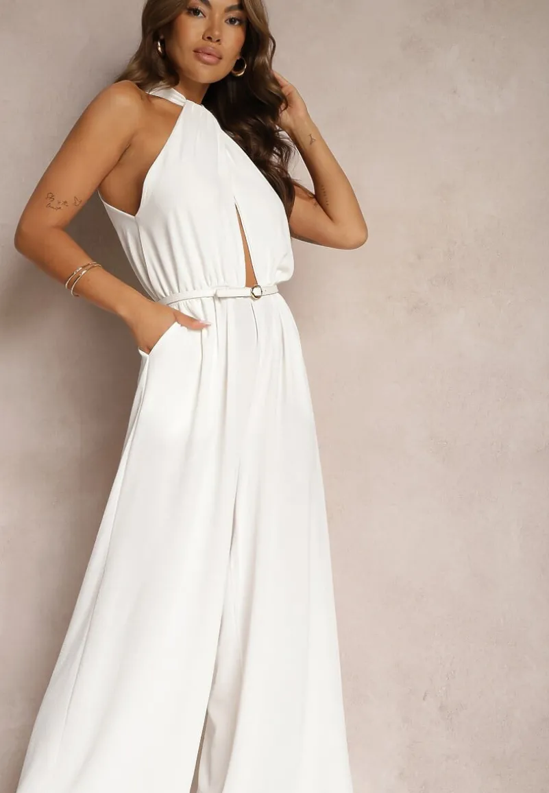 Biały Taliowany Kombinezon ze Ściągaczem w Talii i Wiązaniem przy Szyi Rivasiris