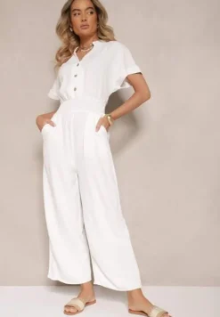 Biały Wiskozowy Kombinezon z Dekoltem w Serek Zapinany na Guziki Anisora
