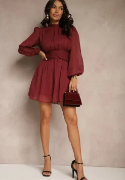 Bordowa Rozkloszowana Sukienka z Półprzeźroczystymi Wstawkami i Stójką Gelabine