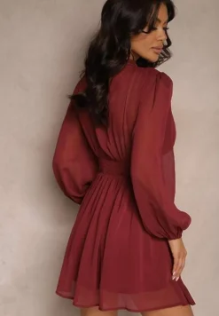 Bordowa Rozkloszowana Sukienka z Półprzeźroczystymi Wstawkami i Stójką Gelabine