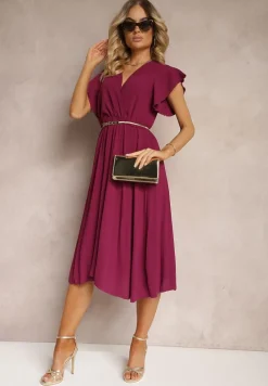 Bordowa Sukienka z Trójkątnym Dekoltem z Gumką w Pasie o Plisowanym Kroju Doetta