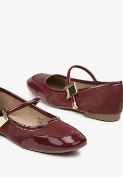 Bordowe Balerinki ze Wstawkami ze Skóry Naturalnej o Lakierowanym Połysku ze Sprzączką Alvitta