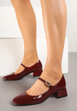 Bordowe Czółenka o Lakierowanym Połysku na Niskim Obcasie z Paskiem i Klamerką Karzina