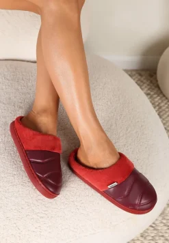 Bordowe Kapcie Vices na Płaskiej Podeszwie z Futerkiem i Pikowaniem Equaravia