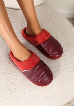 Bordowe Kapcie Vices na Płaskiej Podeszwie z Futerkiem i Pikowaniem Equaravia