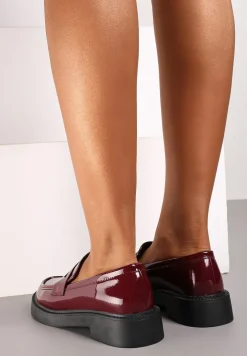 Bordowe Klasyczne Mokasyny z Lakierowanej Ekoskóry Felisse